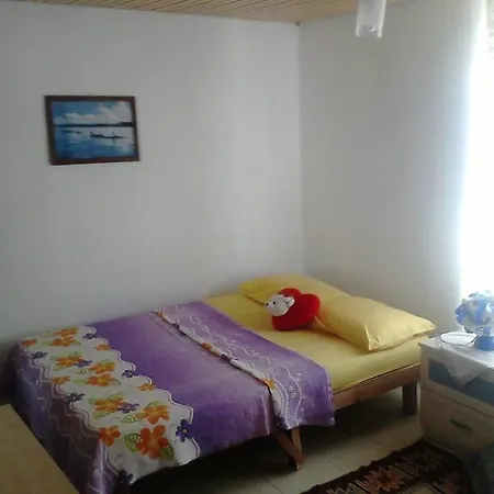 Apart Otel Avsa Cinar Apart Türkeli